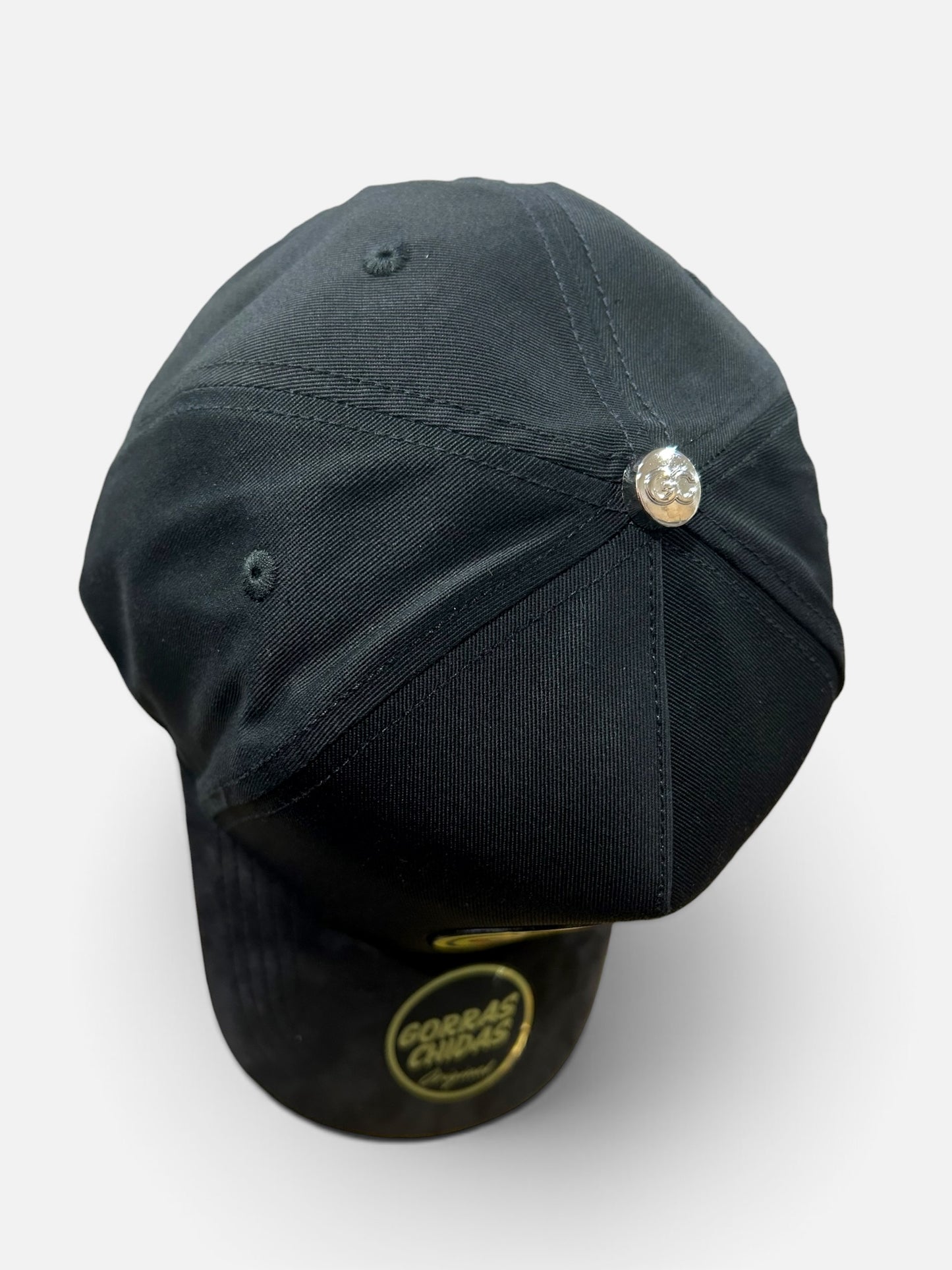 “Club América” F.C. Hat in Black with Color Plate
