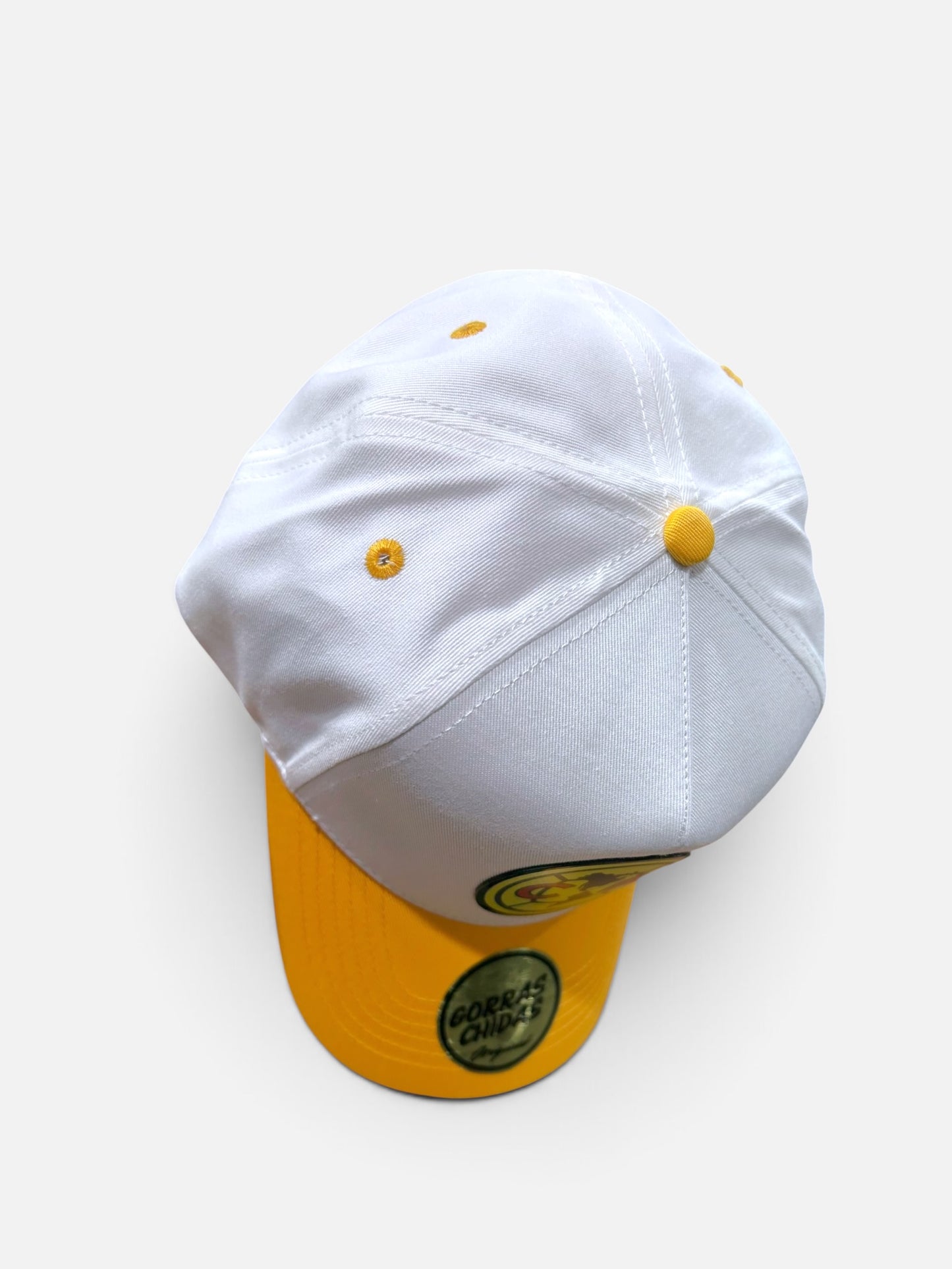“Club América” F.C. Hat in White/Yellow with Color Plate